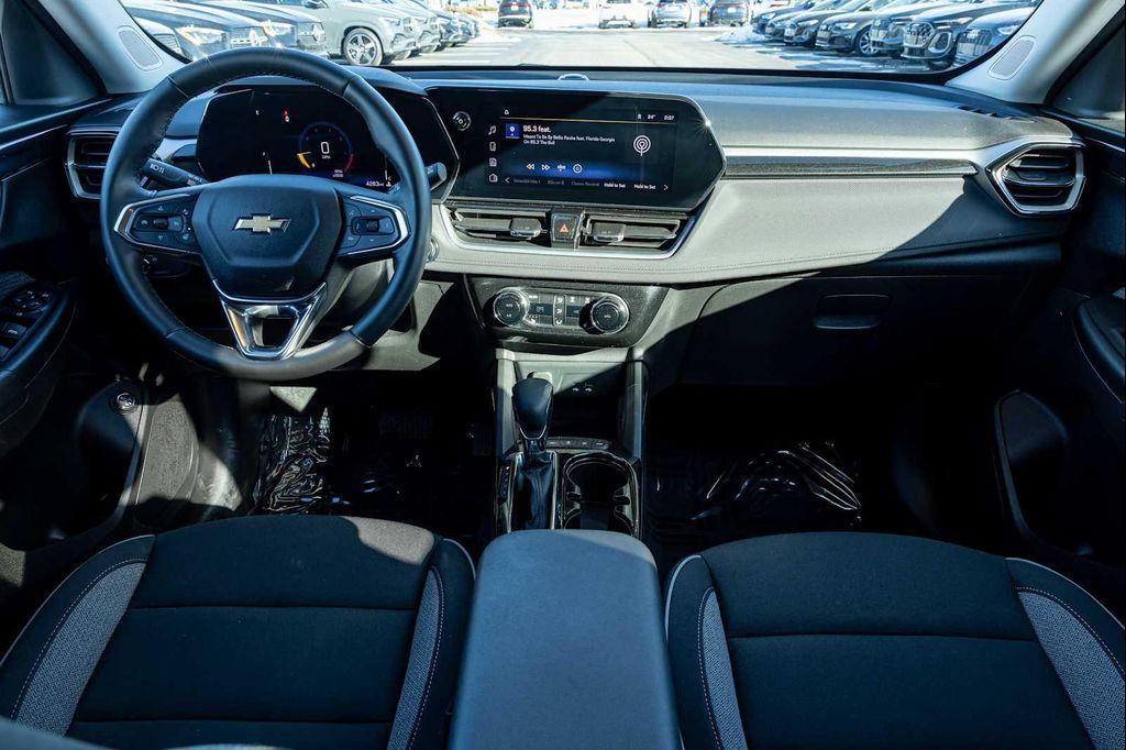 used 2025 Chevrolet TrailBlazer car, priced at $24,250