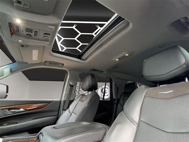 used 2020 Cadillac Escalade car, priced at $31,879