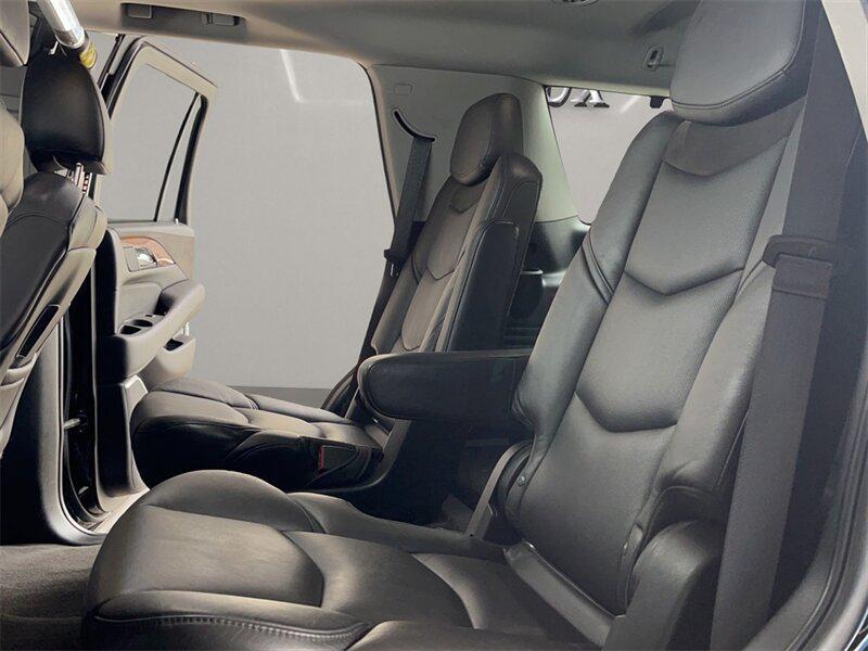 used 2020 Cadillac Escalade car, priced at $31,879