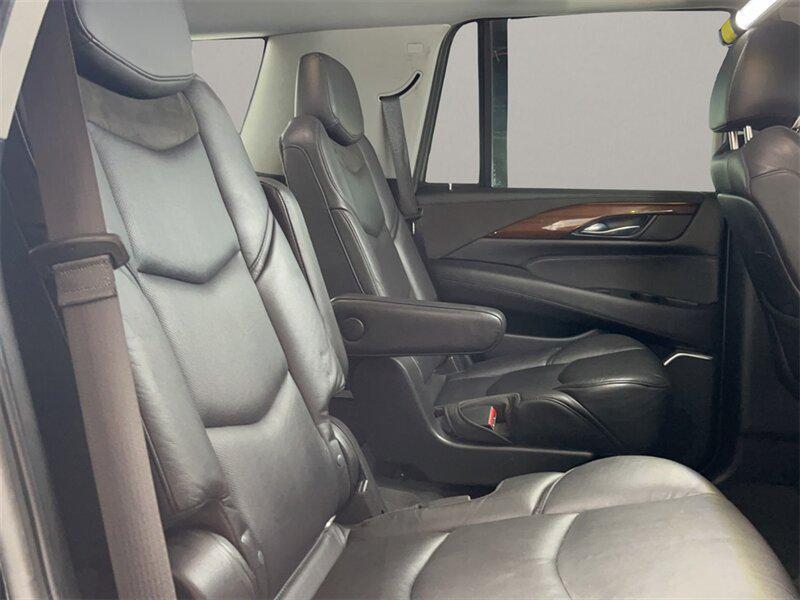 used 2020 Cadillac Escalade car, priced at $31,879