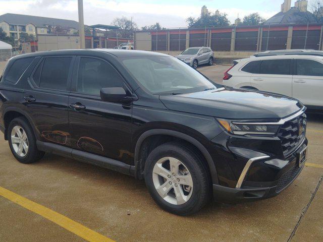 used 2023 Honda Pilot car, priced at $24,999