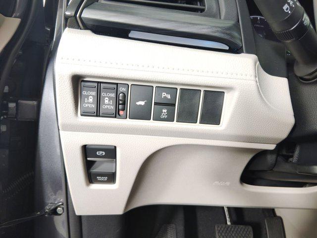 new 2026 Honda Odyssey car, priced at $50,191