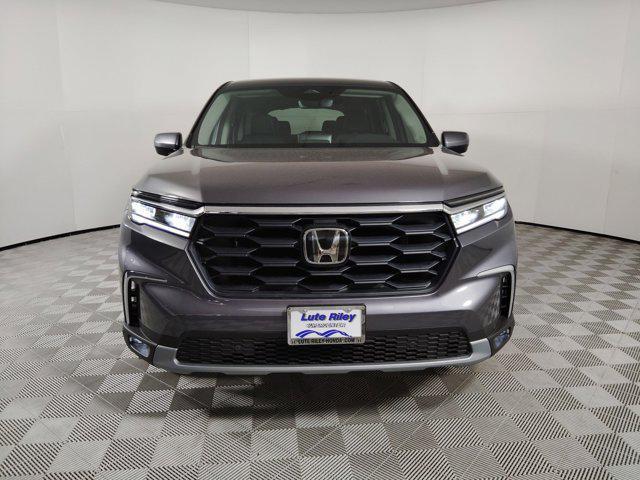new 2025 Honda Pilot car, priced at $44,872