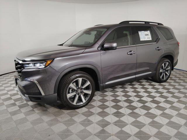 new 2025 Honda Pilot car, priced at $47,382
