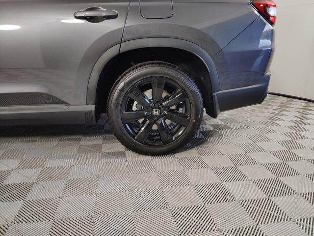 new 2025 Honda Pilot car, priced at $54,561