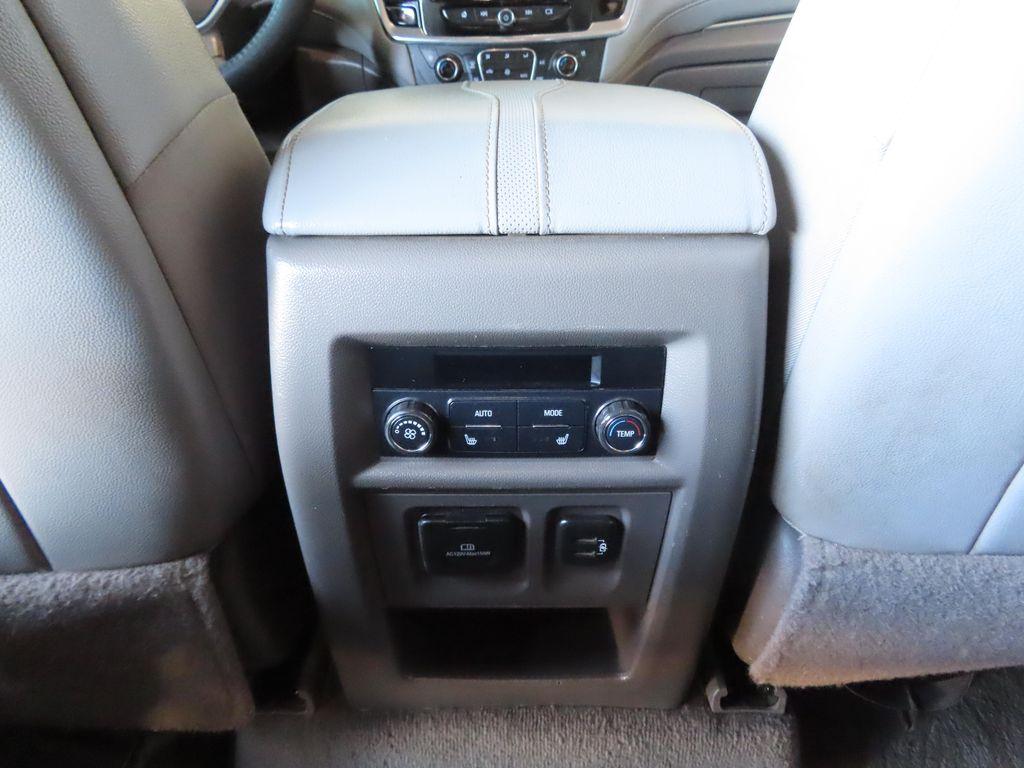 used 2021 Chevrolet Traverse car, priced at $19,995