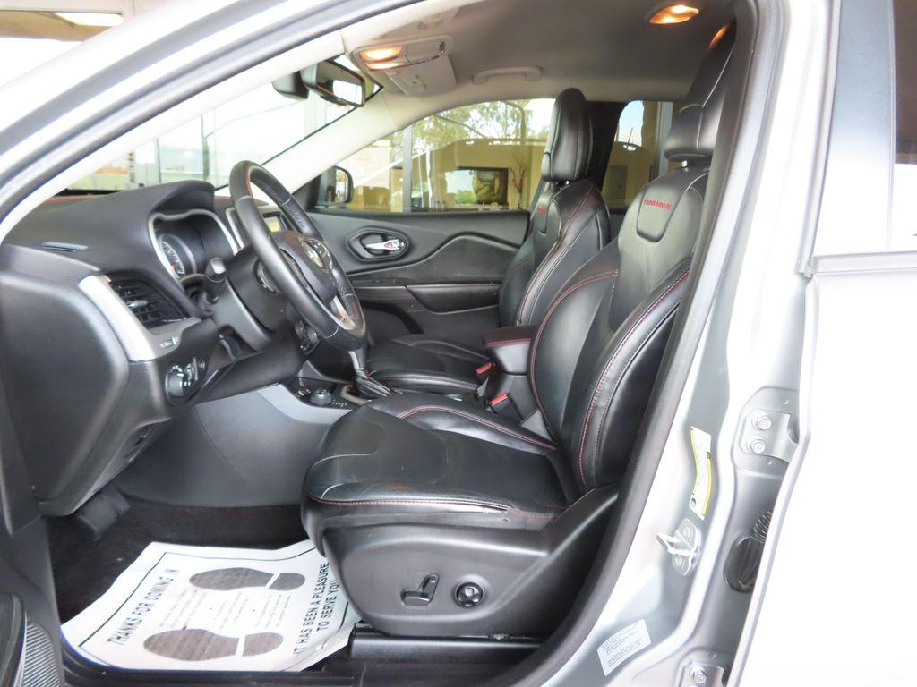 used 2015 Jeep Cherokee car, priced at $9,995