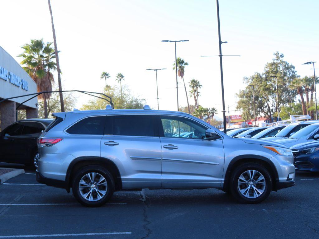 used 2014 Toyota Highlander car, priced at $14,995