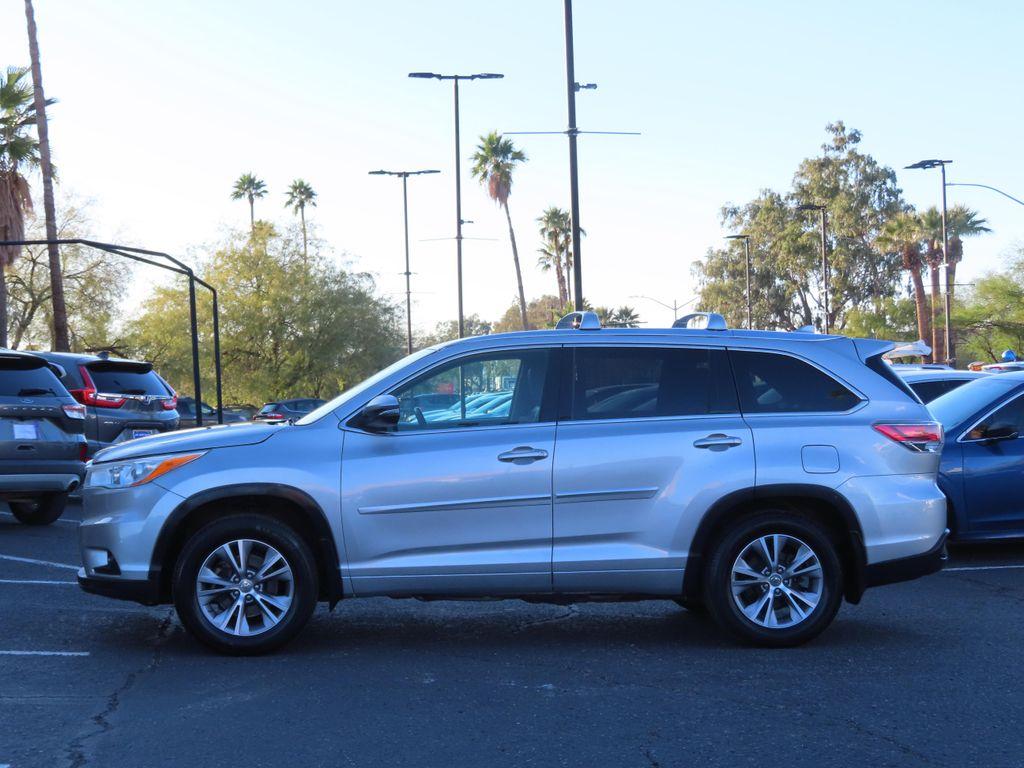used 2014 Toyota Highlander car, priced at $14,995