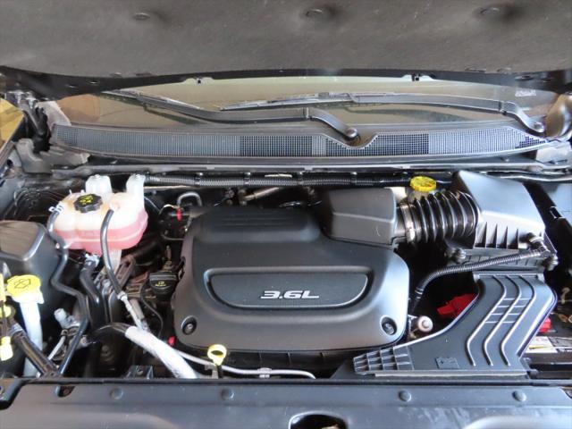 used 2018 Chrysler Pacifica car, priced at $13,995