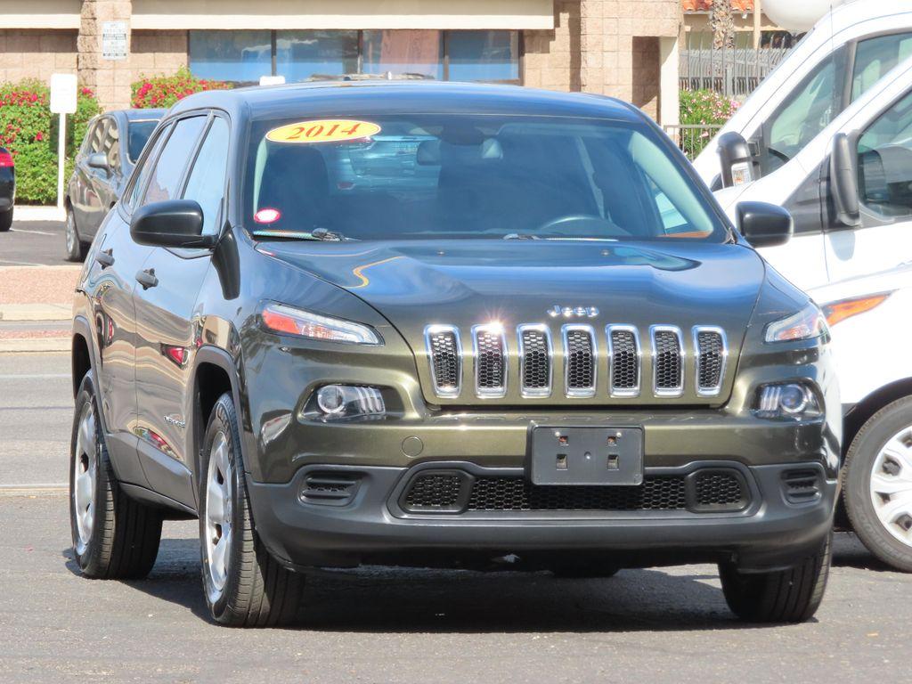 used 2014 Jeep Cherokee car, priced at $8,995