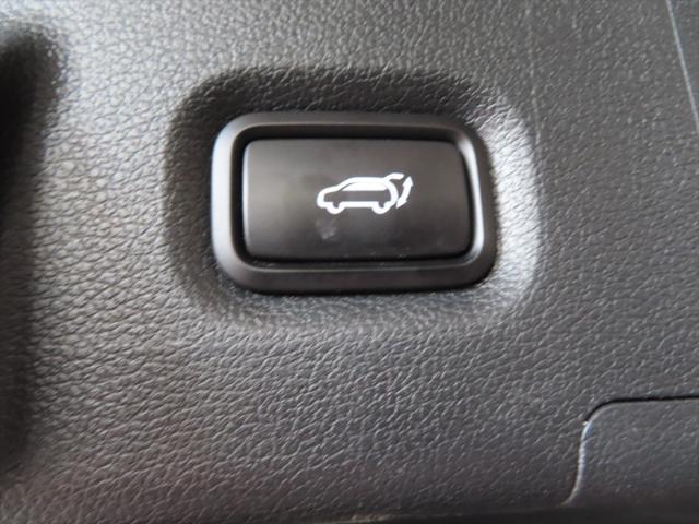 used 2019 Hyundai Santa Fe car, priced at $20,995