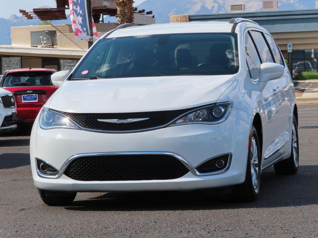 used 2018 Chrysler Pacifica car, priced at $15,995