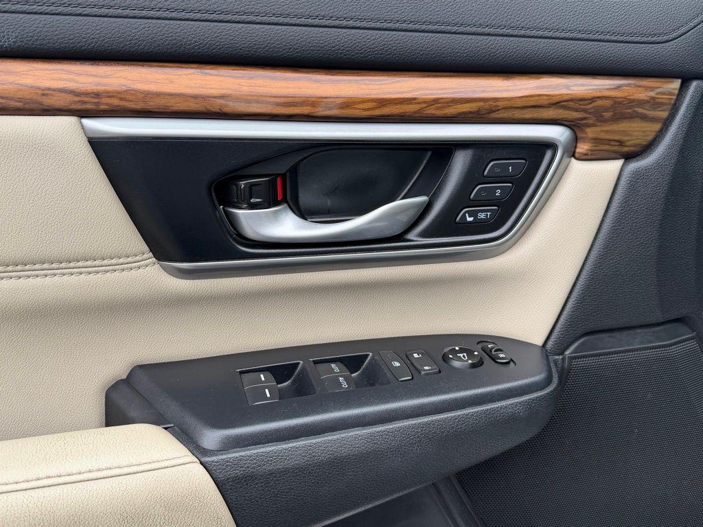 used 2019 Honda CR-V car, priced at $21,975