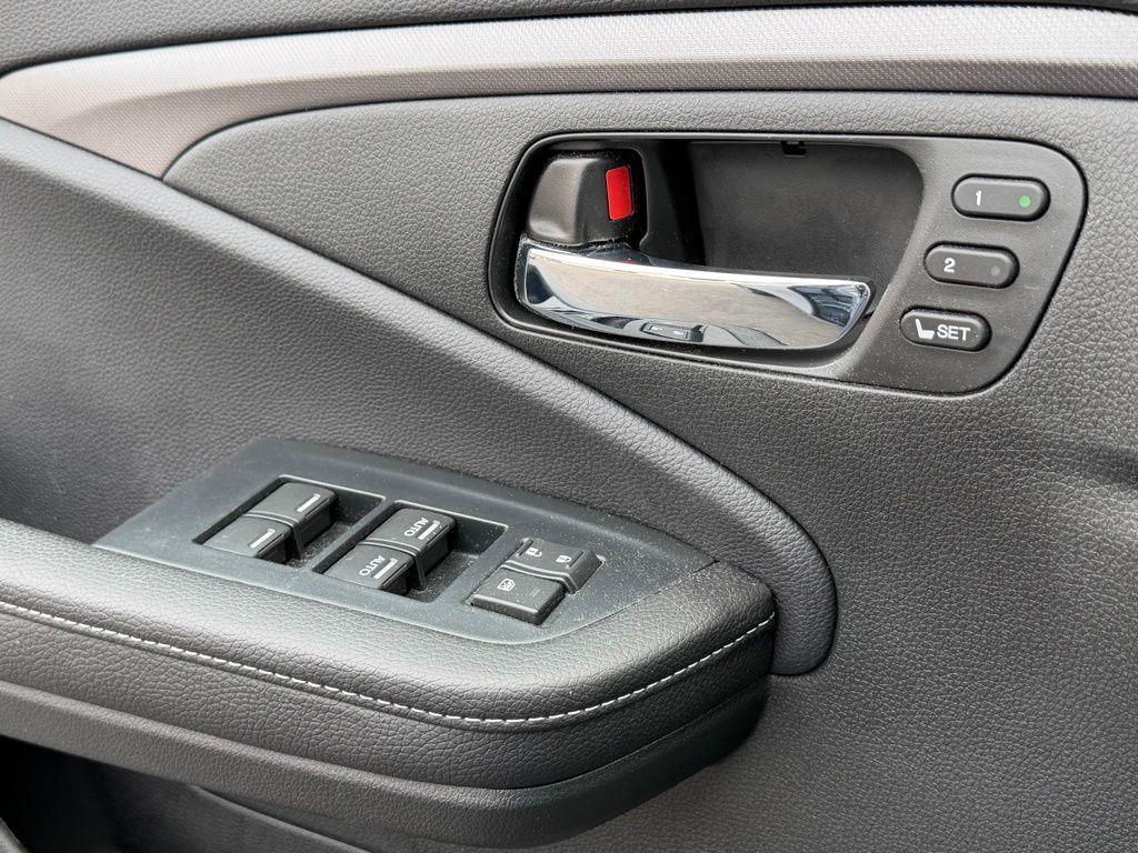 used 2023 Honda Ridgeline car, priced at $34,975