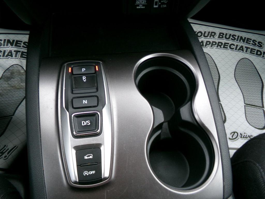 used 2022 Honda Pilot car, priced at $29,999