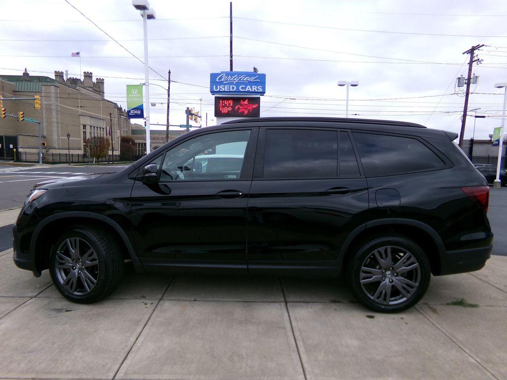 used 2022 Honda Pilot car, priced at $29,999