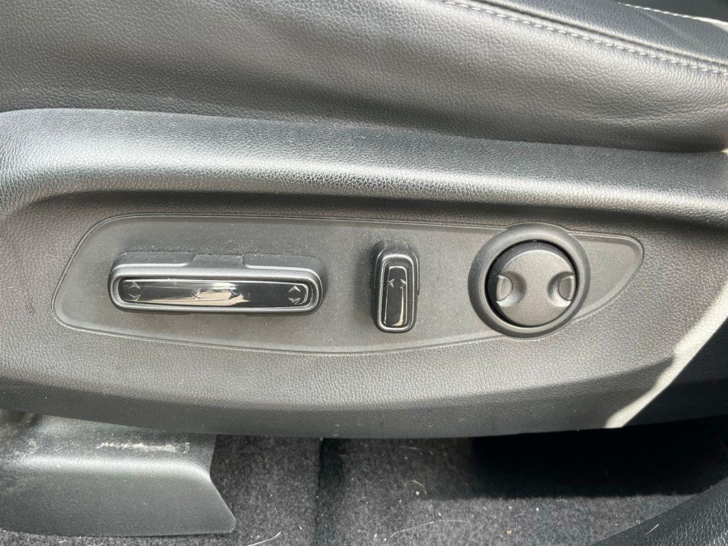 used 2023 Honda CR-V car, priced at $30,975