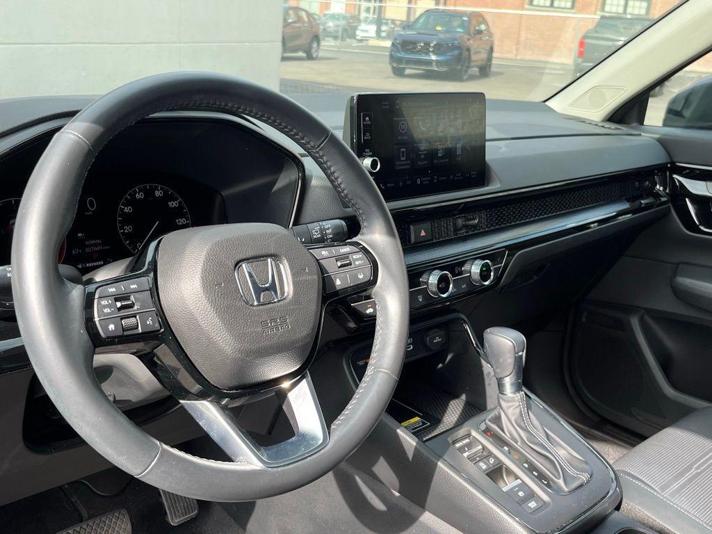 used 2023 Honda CR-V car, priced at $30,975