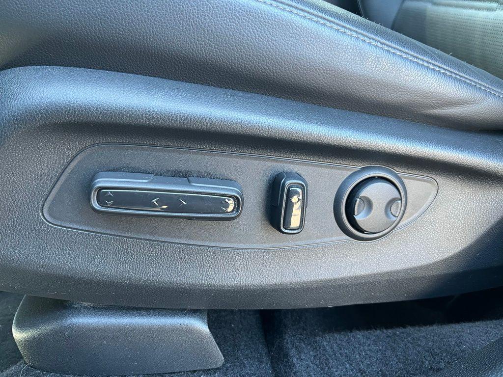 used 2025 Honda CR-V car, priced at $34,499