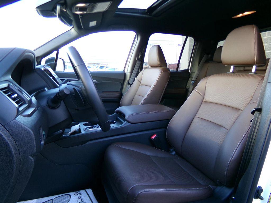 new 2025 Honda Ridgeline car, priced at $41,885