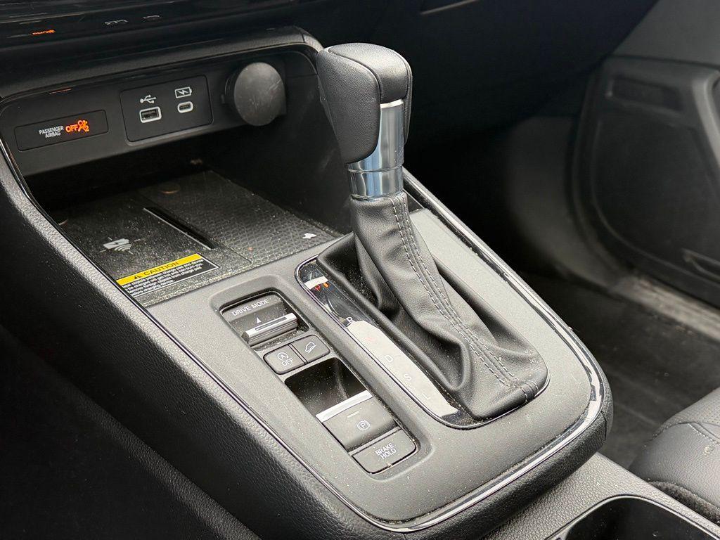 used 2024 Honda CR-V car, priced at $31,997