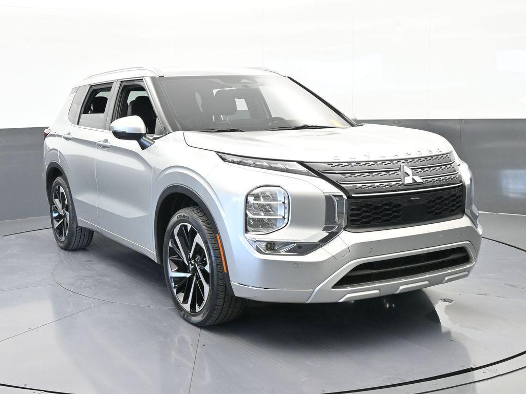 used 2022 Mitsubishi Outlander car, priced at $17,991