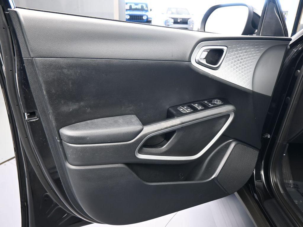 used 2023 Kia Soul car, priced at $16,212