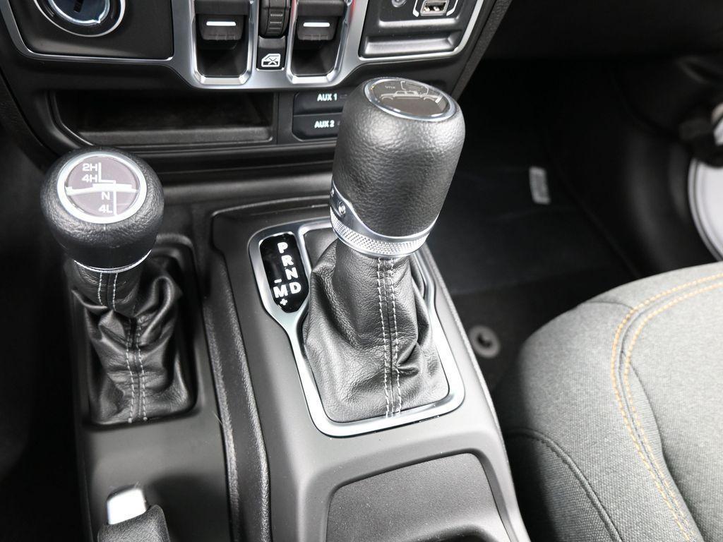new 2026 Jeep Gladiator car, priced at $37,972