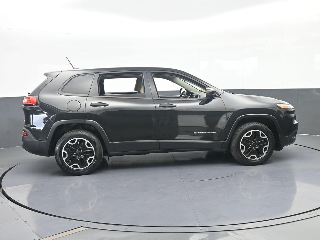 used 2016 Jeep Cherokee car, priced at $7,997