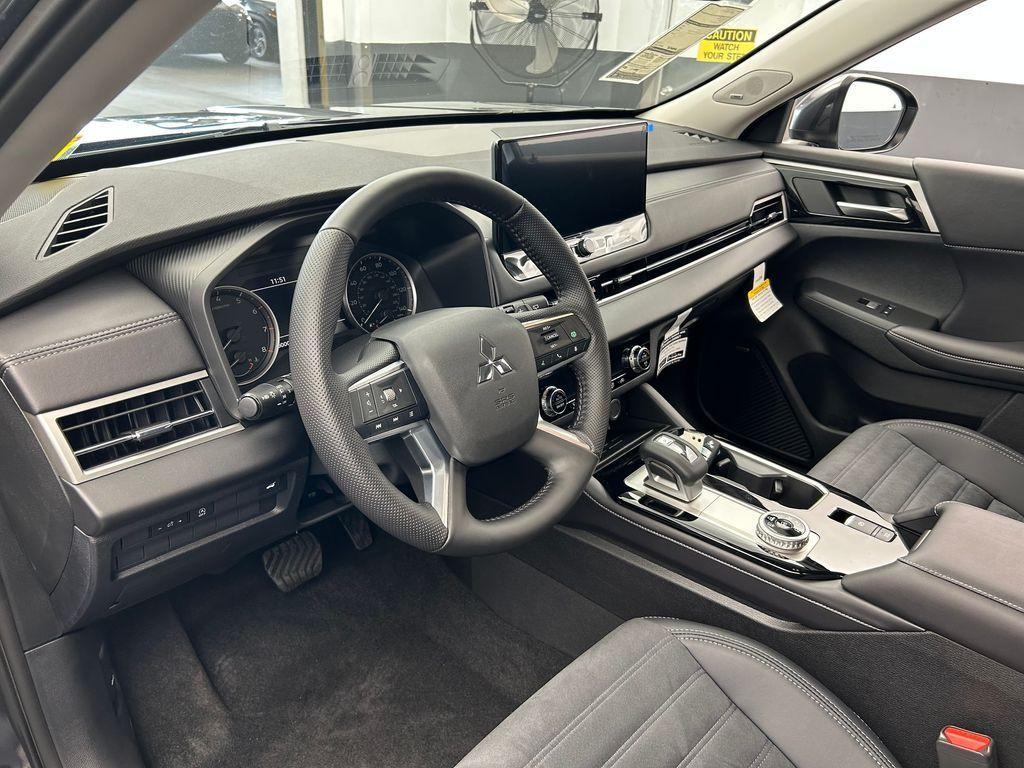 new 2026 Mitsubishi Outlander car, priced at $35,980