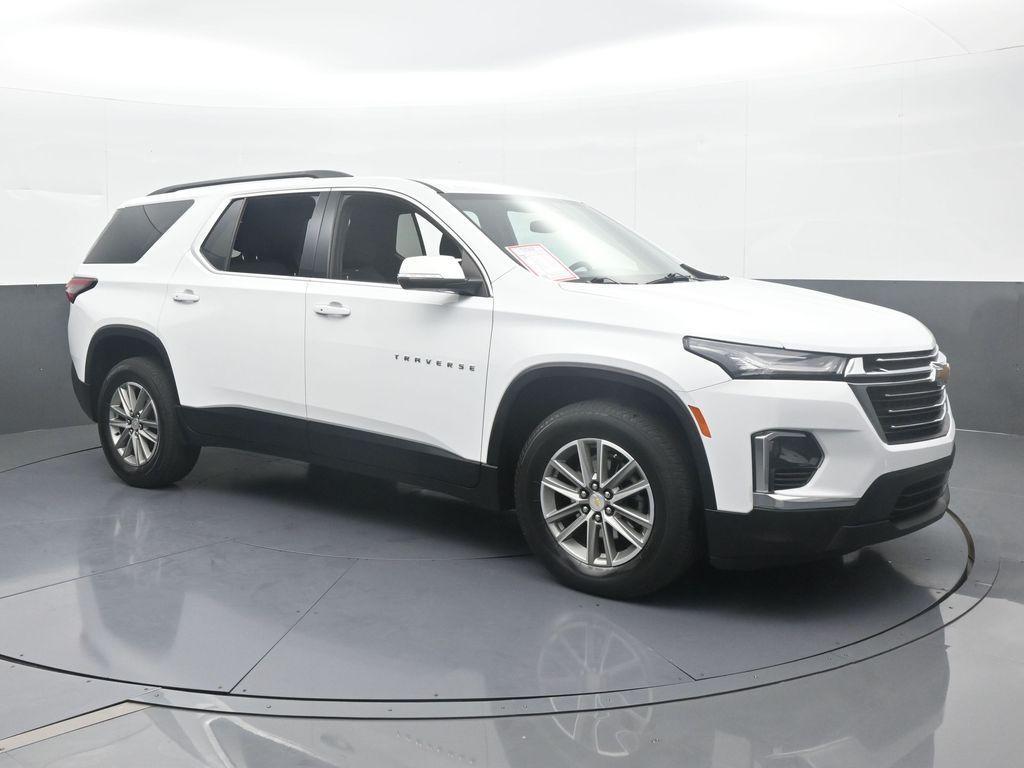 used 2023 Chevrolet Traverse car, priced at $21,991