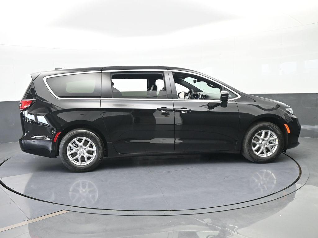 new 2026 Chrysler Pacifica car, priced at $42,665