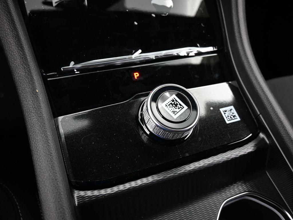 new 2025 Jeep Grand Cherokee L car