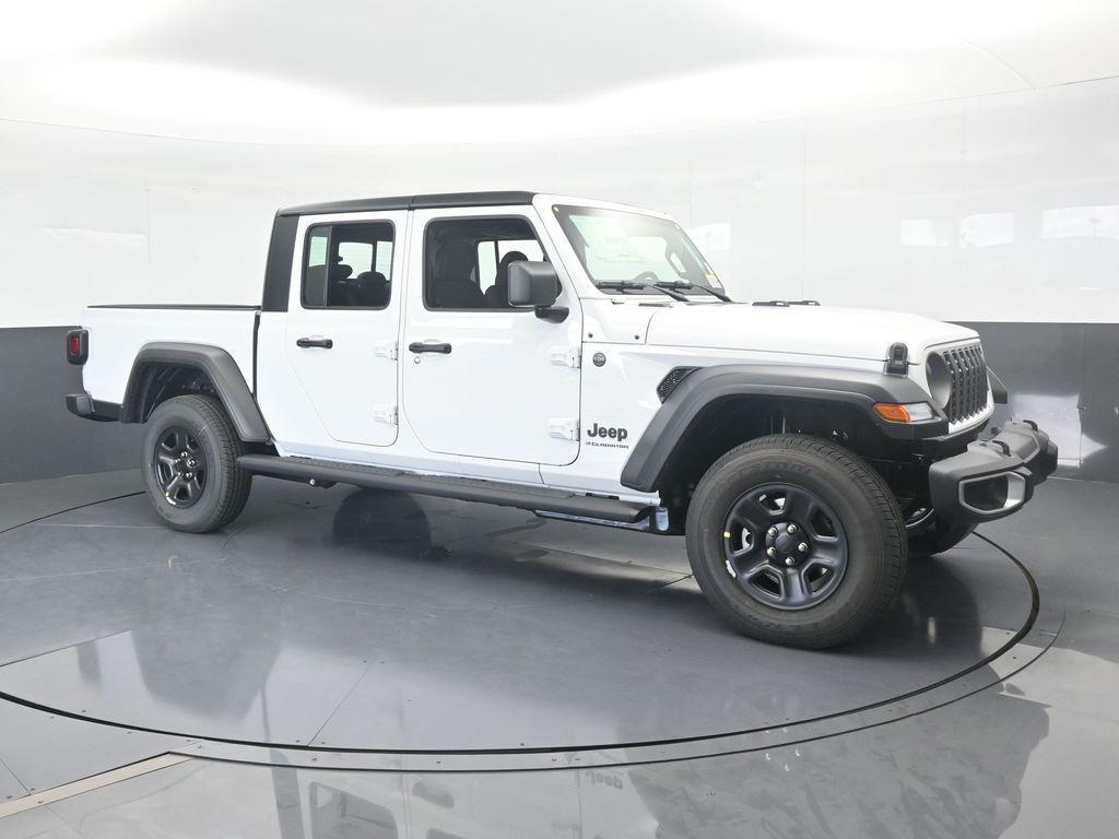 new 2026 Jeep Gladiator car, priced at $44,225