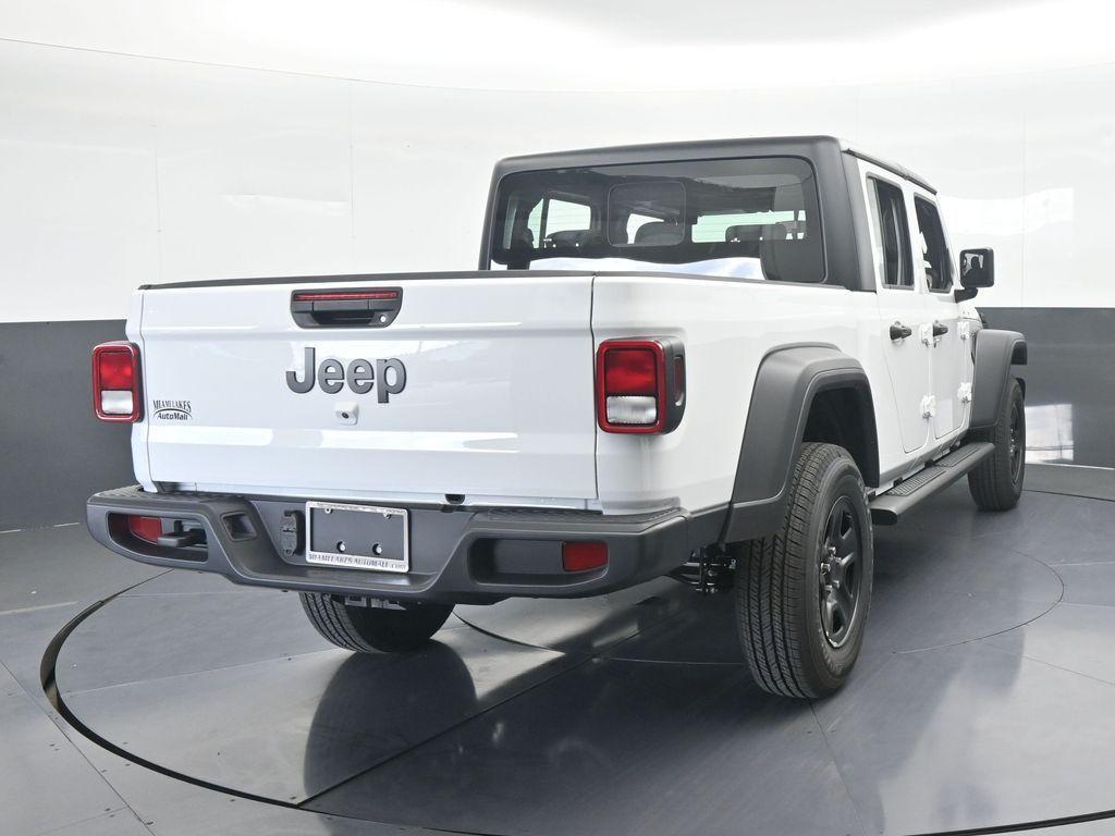 new 2026 Jeep Gladiator car, priced at $44,225