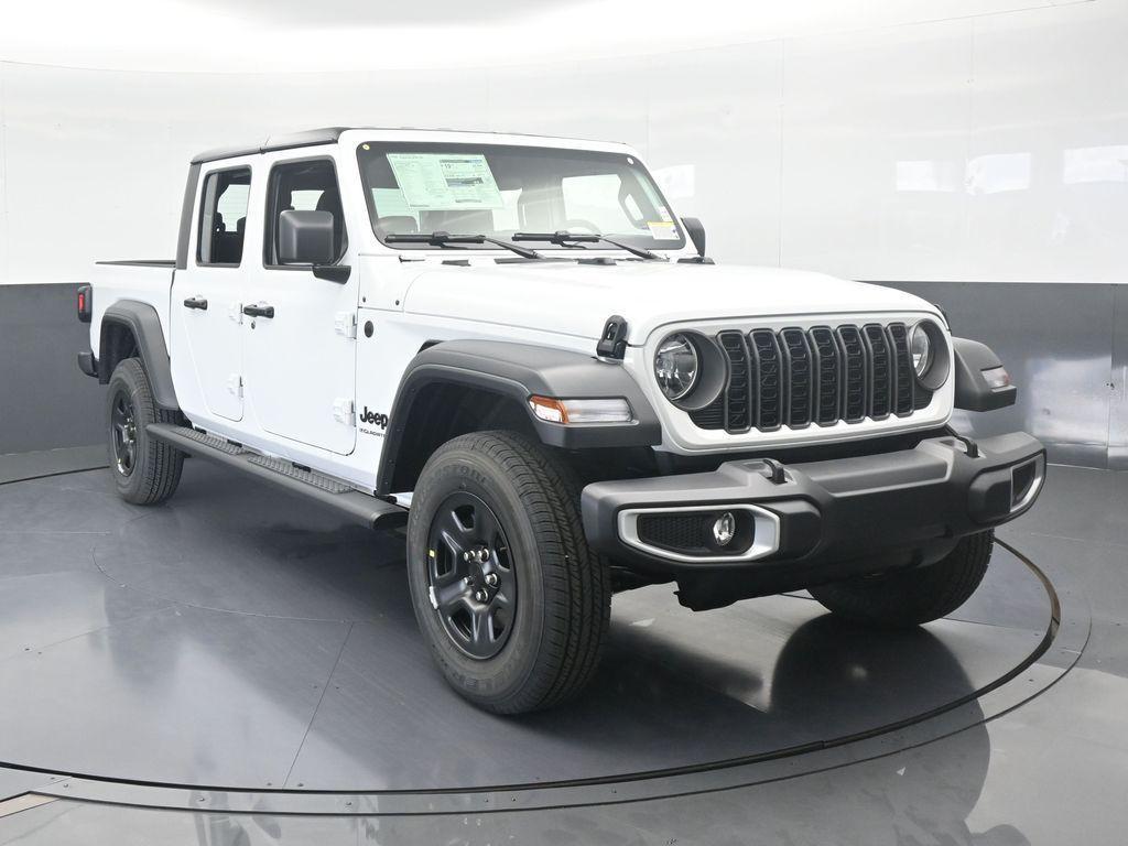 new 2026 Jeep Gladiator car, priced at $44,225