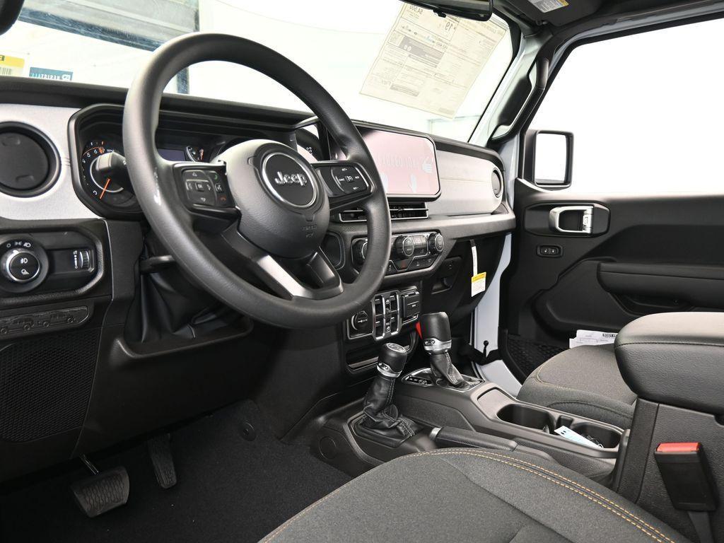 new 2026 Jeep Gladiator car, priced at $44,225