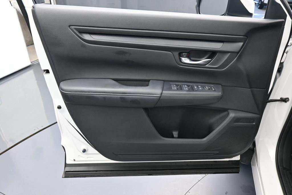 used 2024 Honda CR-V car, priced at $25,991