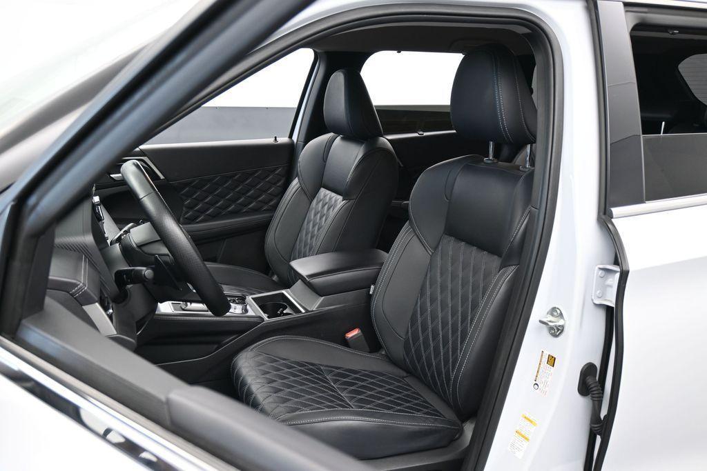 used 2024 Mitsubishi Outlander car, priced at $24,500
