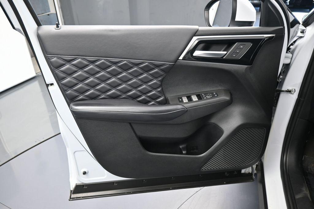 used 2024 Mitsubishi Outlander car, priced at $24,500