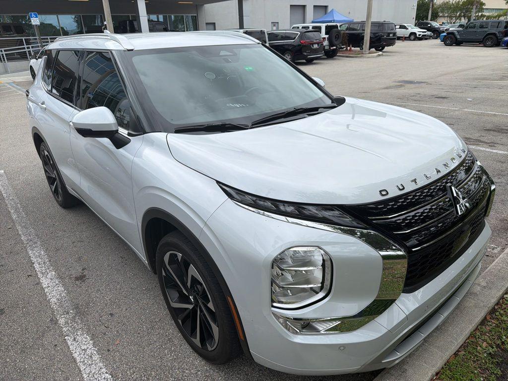 used 2024 Mitsubishi Outlander car, priced at $24,500