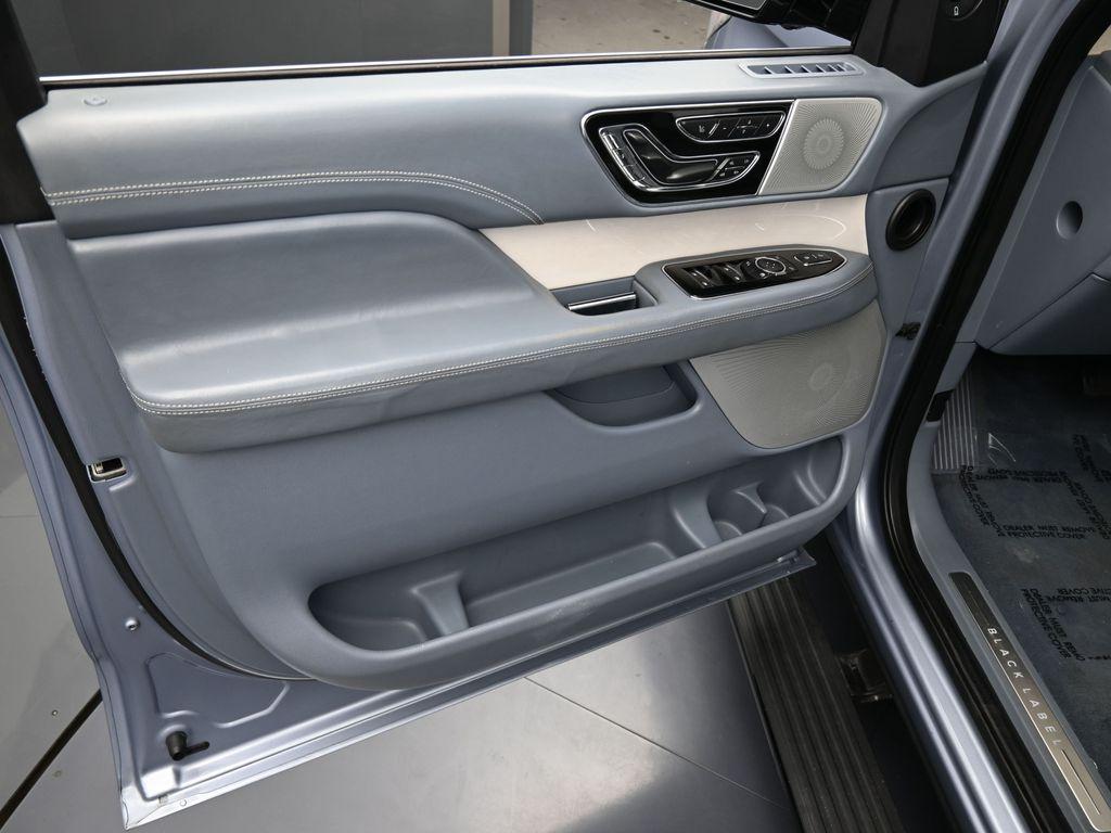 used 2019 Lincoln Navigator car, priced at $31,990