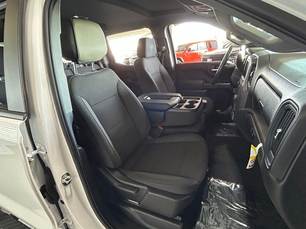used 2025 Chevrolet Silverado 1500 car, priced at $34,771