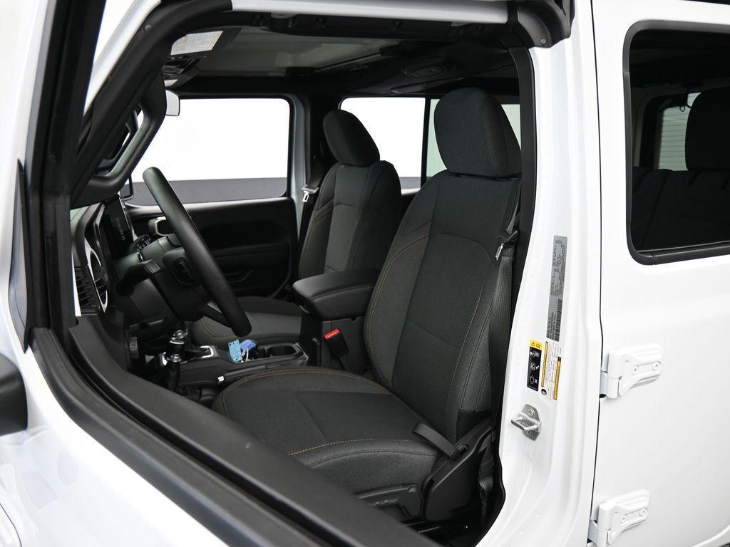 new 2026 Jeep Wrangler car, priced at $47,035