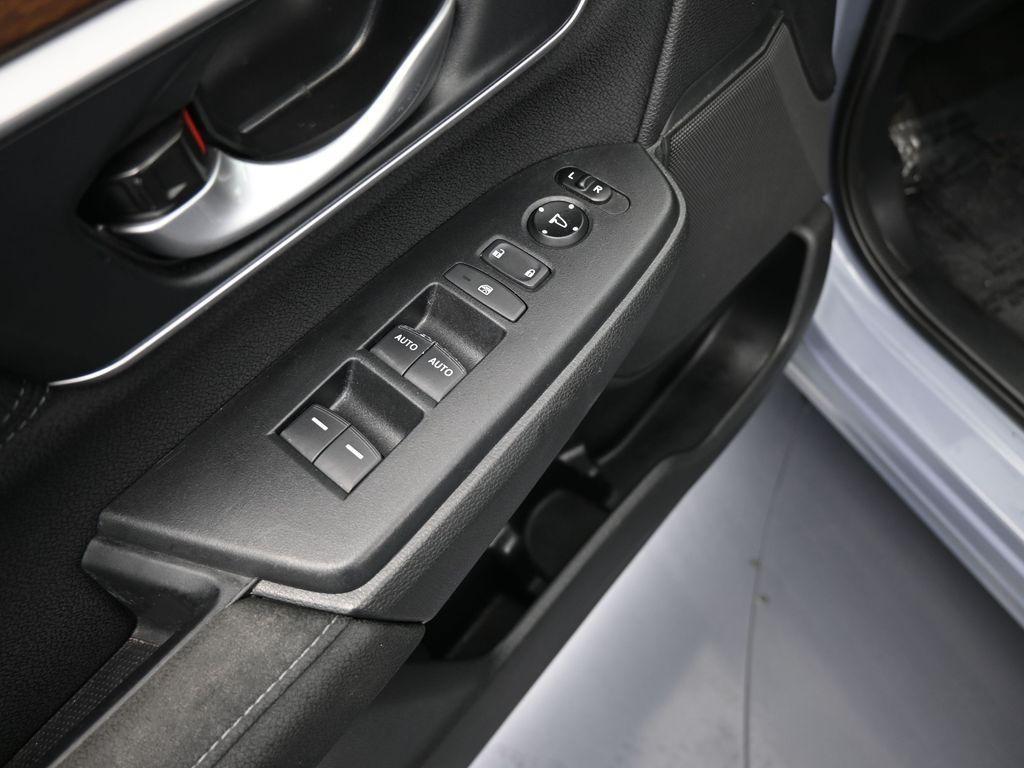 used 2021 Honda CR-V car, priced at $20,997