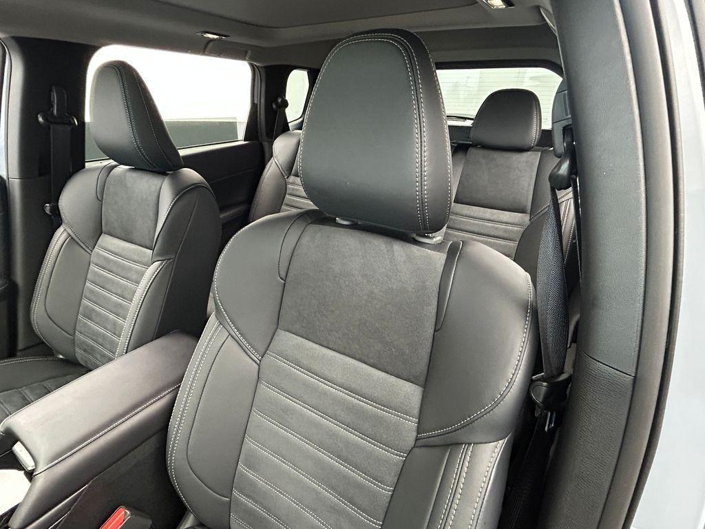 new 2025 Mitsubishi Outlander car, priced at $36,115