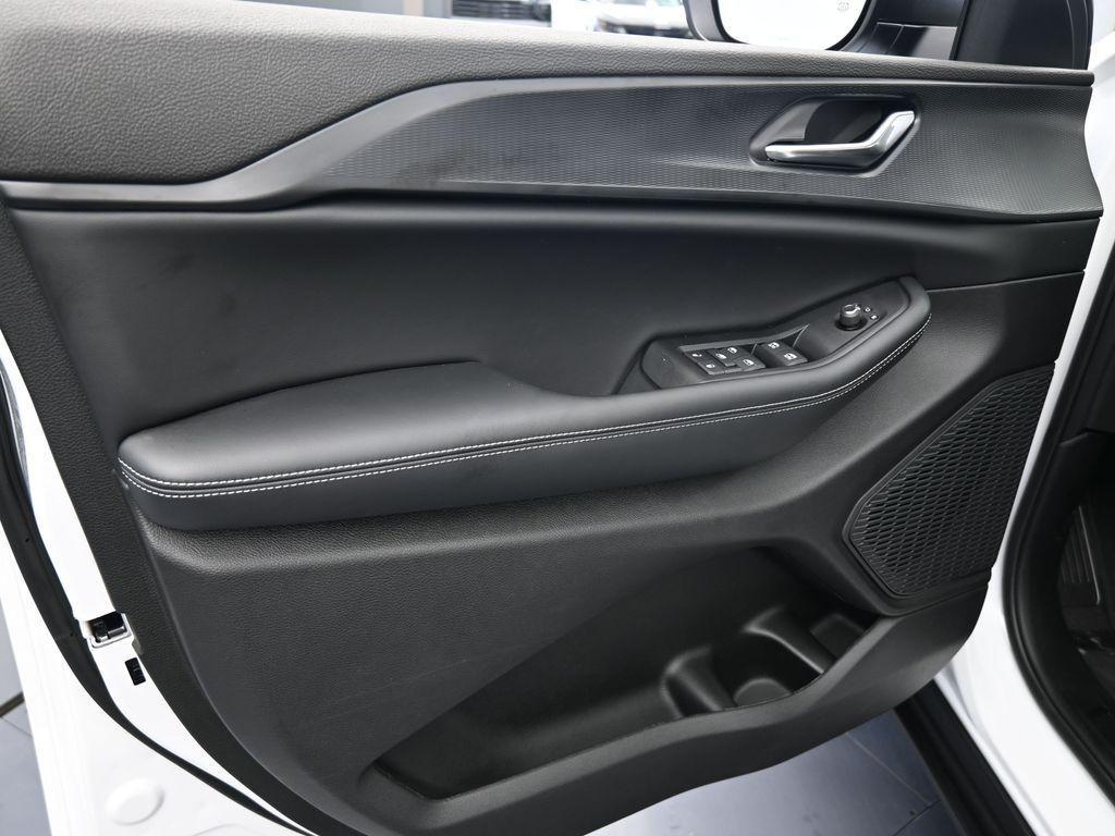 new 2025 Jeep Grand Cherokee car