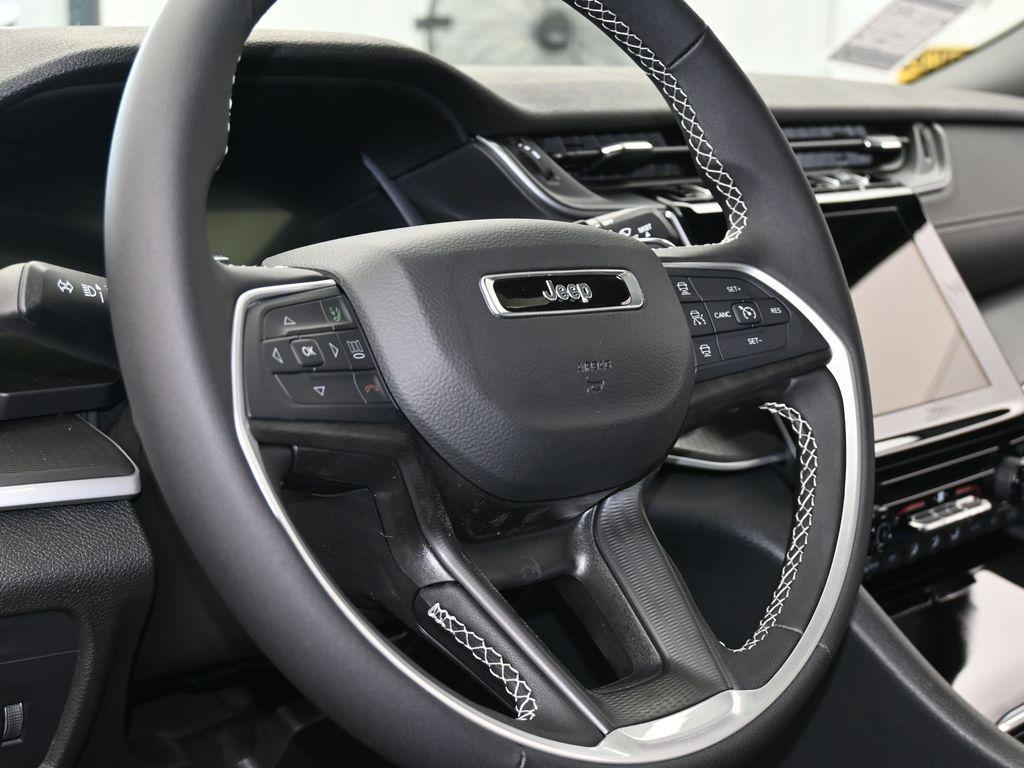 new 2025 Jeep Grand Cherokee car