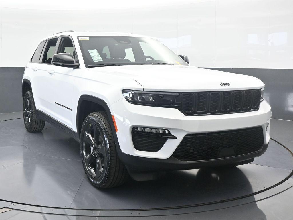 new 2025 Jeep Grand Cherokee car